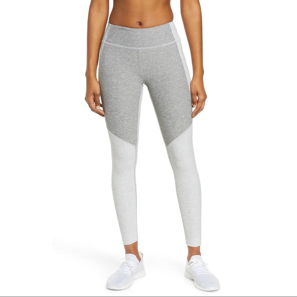 Outdoor Voices Two-Tone Warmup Crop Leggings Ash Dove Dark Grey Light Gray Small - Picture 16 of 16